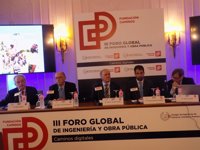 Jaime Lamo de Espinosa pide invertir entre 8.000 y 10.000 millones de euros en infraestructura pública en 2018