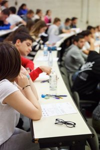 Un total de 443 estudiantes se examinan desde este miércoles en la UPNA de la EvAU