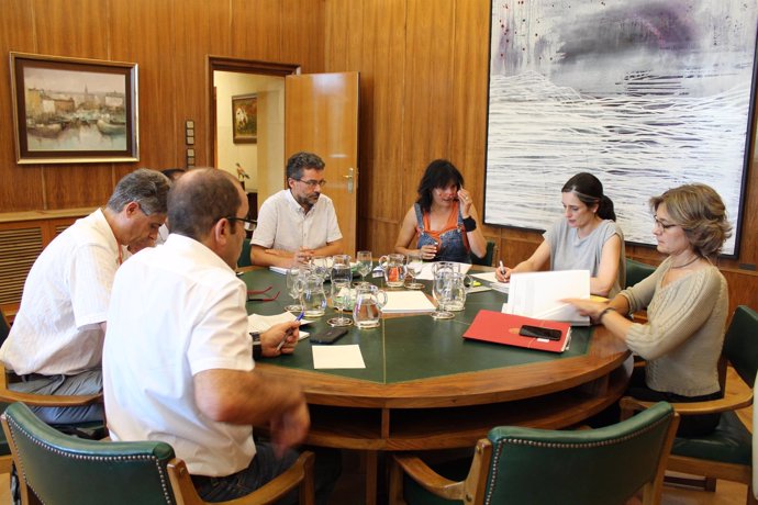 La ministra Isabel García Tejerina con las ONG del G5 ambiental