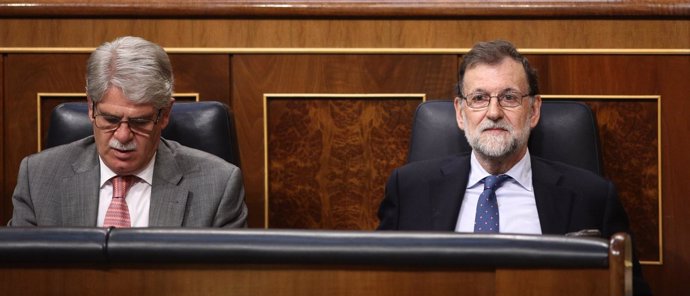 Alfonso Dastis y Mariano Rajoy