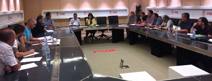 Reunión del PSOE con agentes forestales