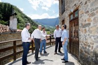 Mazón inaugura la rehabilitación de las antiguas escuelas de Vada