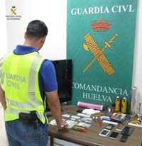 Seis detenidos por supuestamente vender cocaína y heroína en un domicilio de Lepe (Huelva)