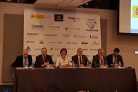 Fenacore pide al Gobierno que promueva la energía solar fotovoltaica en zonas regables y elimine el "impuesto al sol"