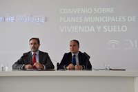 La Junta y la Diputación de Málaga firman un convenio para impulsar los planes de vivienda y suelo de municipios
