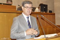 Guillén avanza que el grupo de trabajo sobre el artículo 108 del Estatuto se reunirá en septiembre