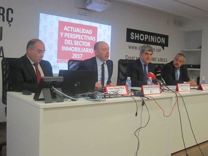 I.Vaqué, G.Bernardos, G.de Lio i A.López, en roda de premsa