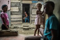 Oxfam denuncia que el 71% de los dominicanos carece de una vivienda digna