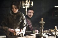 Juego de Tronos: Aidan Gillen confirma la teoría fan sobre Meñique y Arya