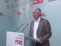 PSOE-A: Moreno debe "cesar o desautorizar" a Crespo por sus críticas sobre el incendio de Moguer