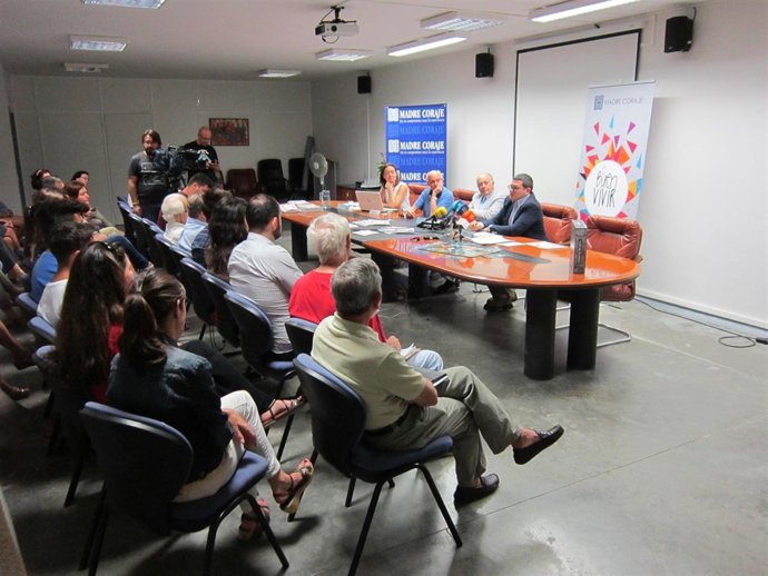 Madre Coraje presenta su proyecto en Jerez