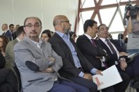 Lambán emplaza a aprovechar el "espléndido patrimonio" de Aragón para hacer cine