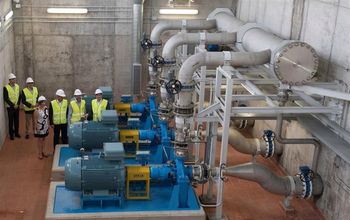 Visita a la desaladora de Fonsalía