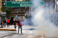 El Gobierno de Maduro acusa a la oposición del ataque contra el TSJ e insta al Ejército "a defender el Estado"