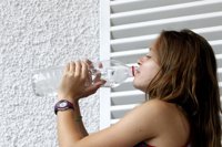 Sanidad aconseja vigilar las intoxicaciones y el uso de medicamentos en verano