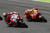 Dovizioso defiende liderato antes del parón en 'territorio Márquez'