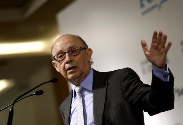 Cristóbal Montoro participa en el Foro Cinco Días