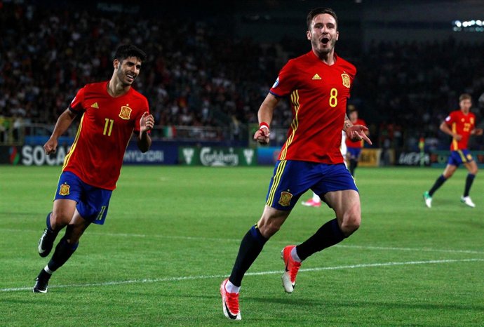 Saúl Ñíguez y Marco Asensio con la Sub-21