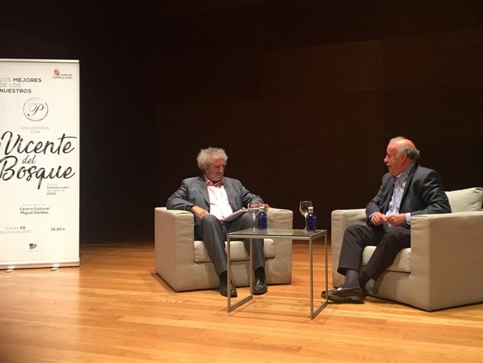Valladolid.- Ernesto Escapa y Vicente del Bosque.