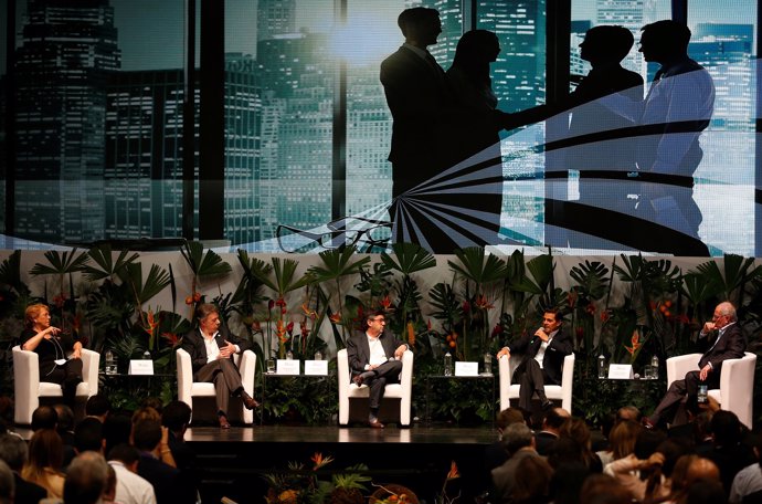 Mexico's President Enrique Pena Nieto (2nd R) speaks during the XII Cumbre Alian