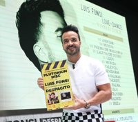 Luis Fonsi recibe reconocimientos de Universal por 'Despacito': "El mundo necesita el ritmo boricua que llevo dentro"