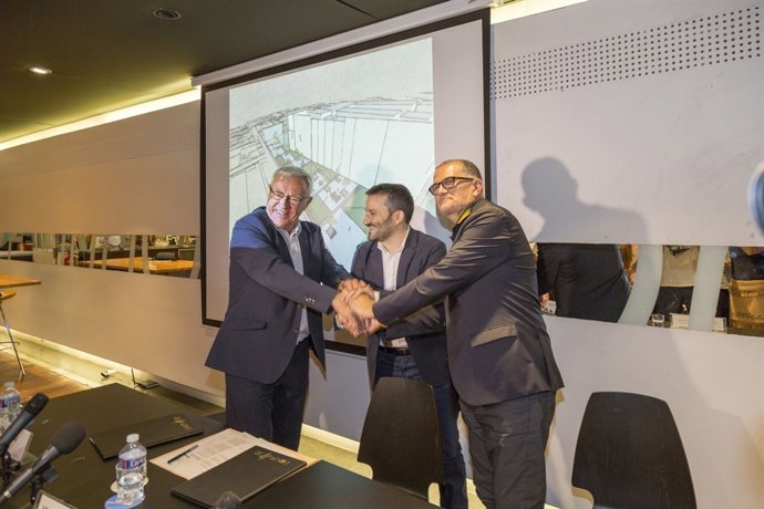 Ribó, Marzà y Cortés en el IVAM