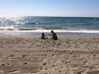 Alumnos de la UPSA desarrollan una ‘app’ que pone en contacto oferta y demanda de socorristas