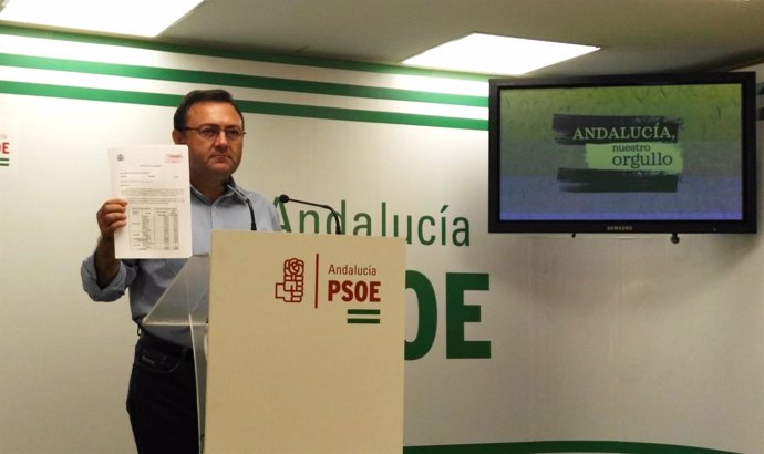 El secretario provincial del PSOE Málaga, Miguel Ángel Heredia