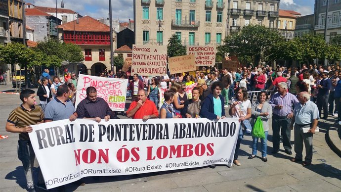 Protesta en Pontevedra contra o abandono do rural