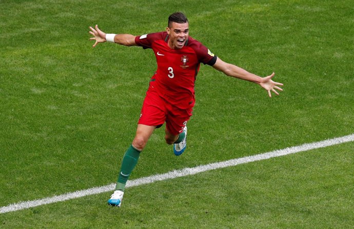 Pepe celebra un gol con la selección de Portugal