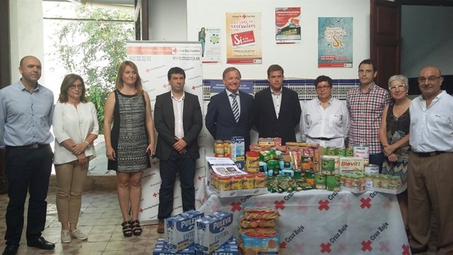 El Gobierno distribuye  más de 9 millones de kilos de alimentos básicos 