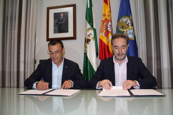 Acuerdo entre la Junta y la Diputación.  