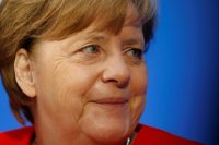 Merkel presenta el programa electoral con el que aspira a conseguir su cuarto mandato