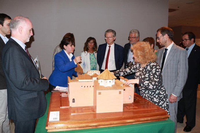 Ndp Arte Para Ver Y Tocar En Bilbao, Con La Exposición Itinerante De Los 25 Años