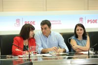 El PSOE enmarca en la "propaganda política" los preparativos de la "delirante" ley de desconexión catalana