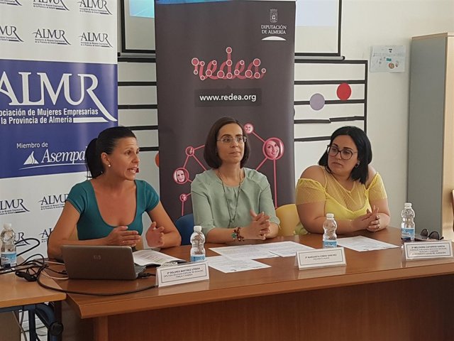 La diputada Dolores Martínez ha asistido a la jornada en Vélez Rubio.