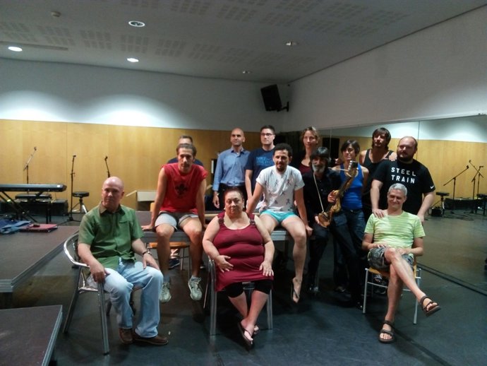 L'equip de l'obra 'La festa'