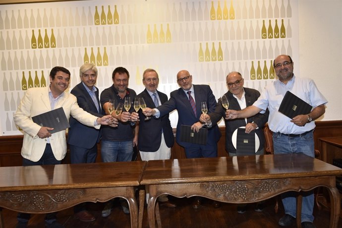 Firma convenios de colaboración DO Cava