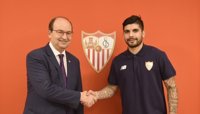 Banega: "Estoy muy contento de volver a casa"