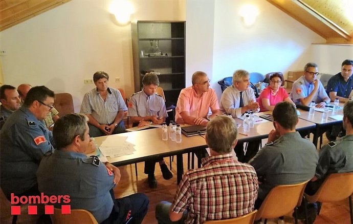 Reunión sobre los bomberos en Pont de Suert, Lleida