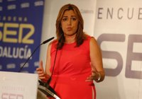 Susana Díaz espera cerrar 2017 "sensiblemente" por debajo de los 800.000 parados