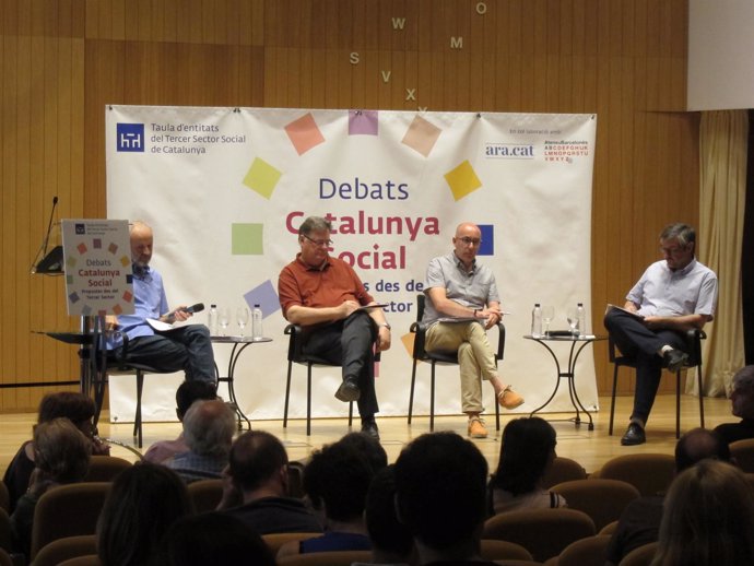 Debate de la Taula del Tercer Sector con A.M.Thió, L.Puigdemont y S.Rodríguez