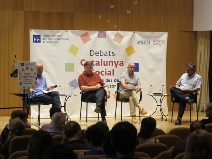Debat de la Taula del Tercer Sector amb A.M.Thió, L.Puigdemont i S.Rodríguez
