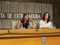 La Junta de Extremadura instará al Gobierno a devolver la competencia para fijar la jornada de los funcionarios