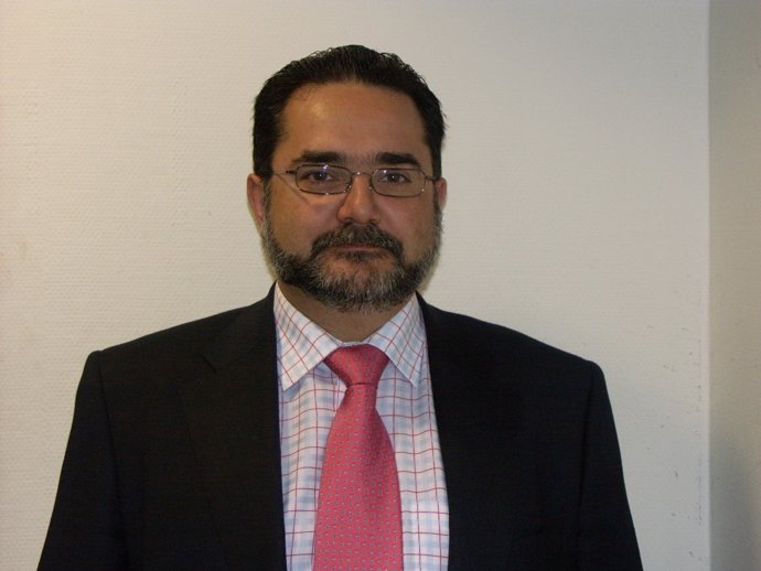 El nuevo director general de Caja Rural de Granada,  Jerónimo Luque Frías