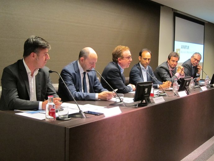 Apartur presenta un estudi sobre pisos turístics