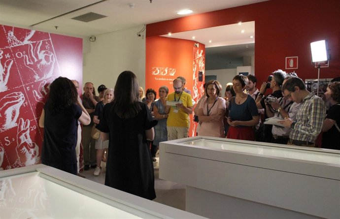 Exposición Manos con voz propia CNSE