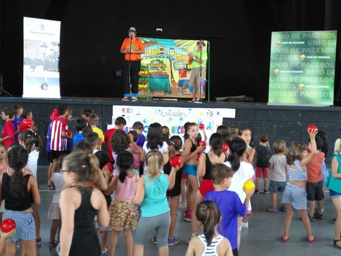 Unió de Pagesos promociona la fruita entre  nens i nenes