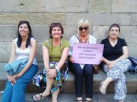 Mil firmas reclaman en Lleida un centro de urgencia para víctimas de violencia machista