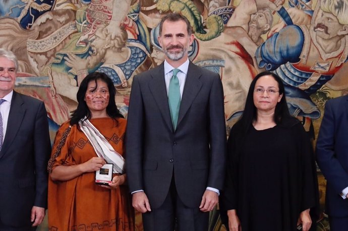 El Rey entrega los premios Bartolomé de las Casas 2014 y 2015